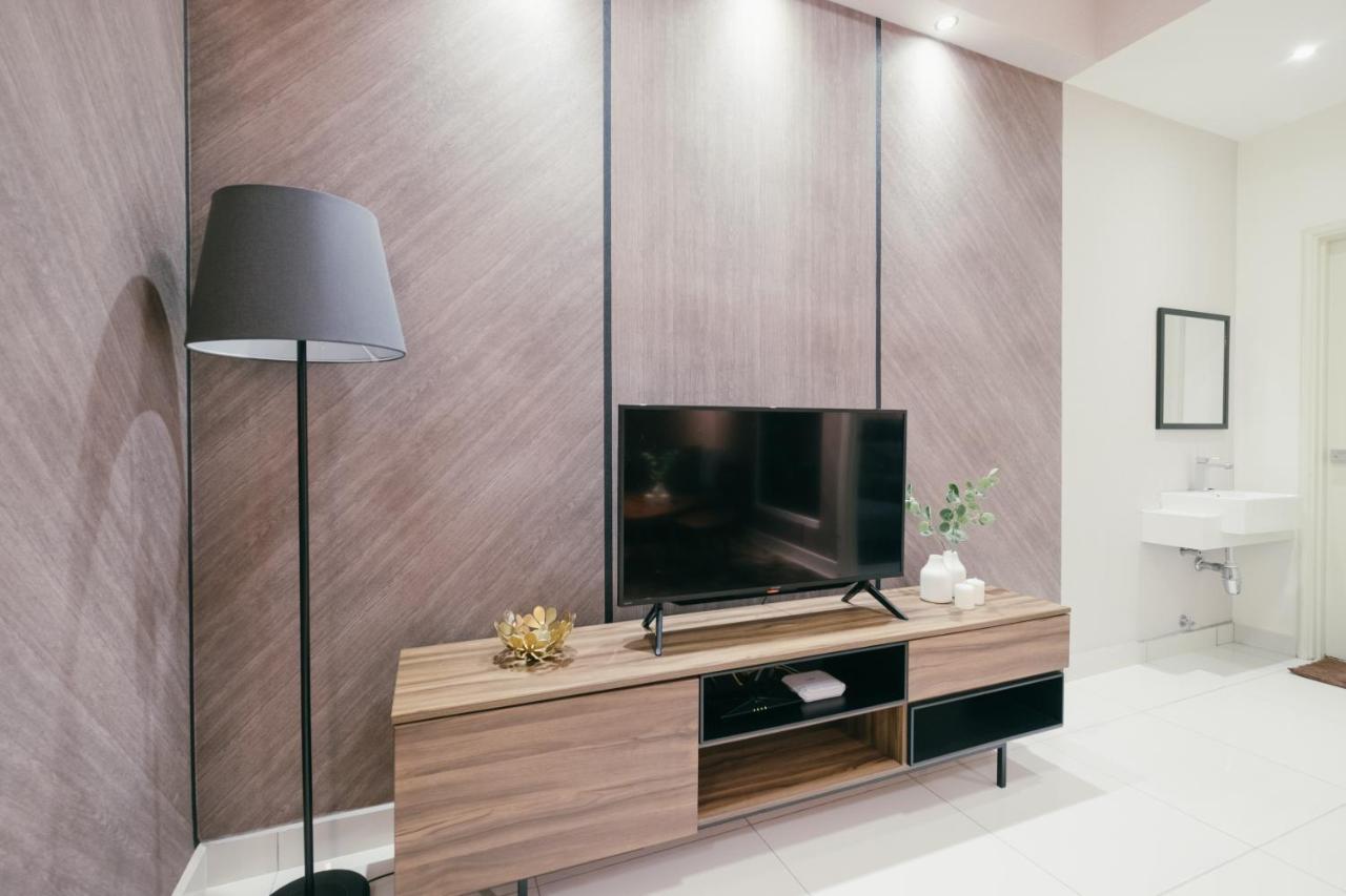 Arte Mont Kiara 3Pax Jacuzzi Pool Gym Near Mitec Matrade Apartment Куала Лумпур Екстериор снимка