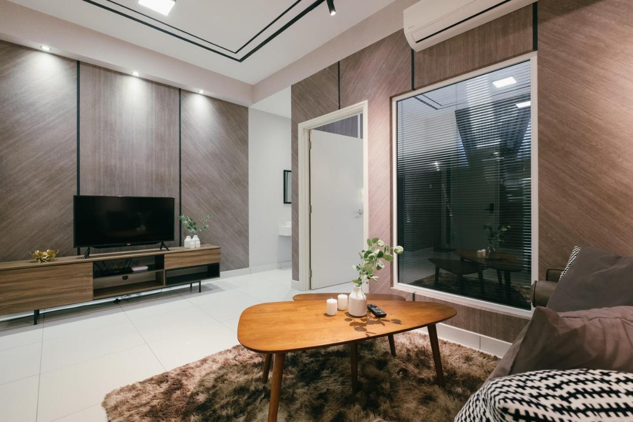 Arte Mont Kiara 3Pax Jacuzzi Pool Gym Near Mitec Matrade Apartment Куала Лумпур Екстериор снимка